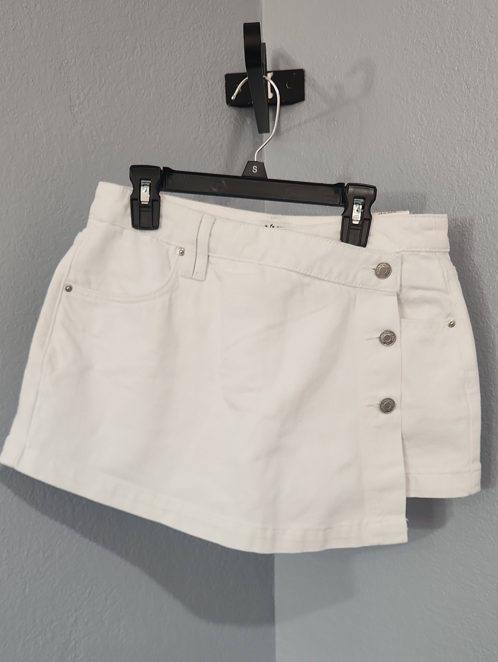 YMI White Denim Wrap Mini Skort